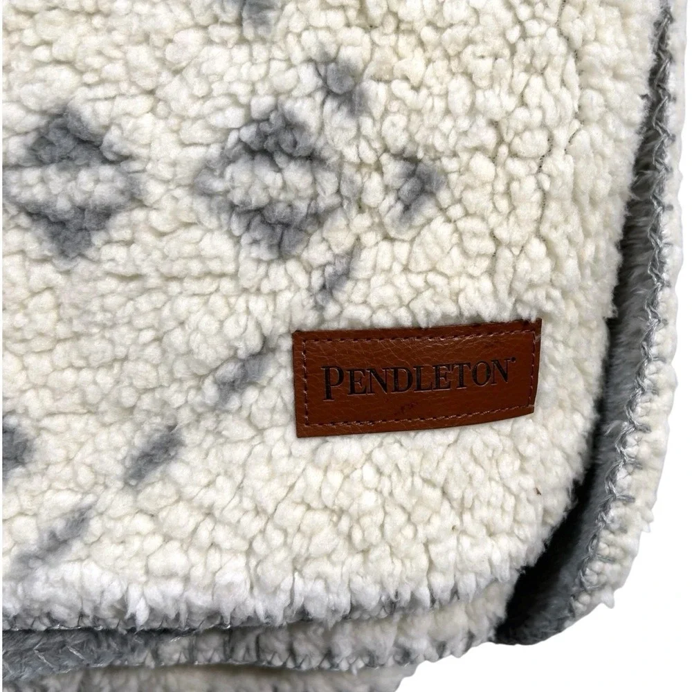 Pendleton Icon Sherpa Fleece Throw Blanket 50x70